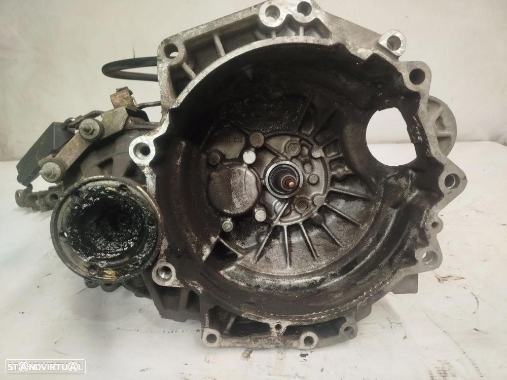 Caixa de velocidades manual VOLKSWAGEN Golf IV (1J1) - 1