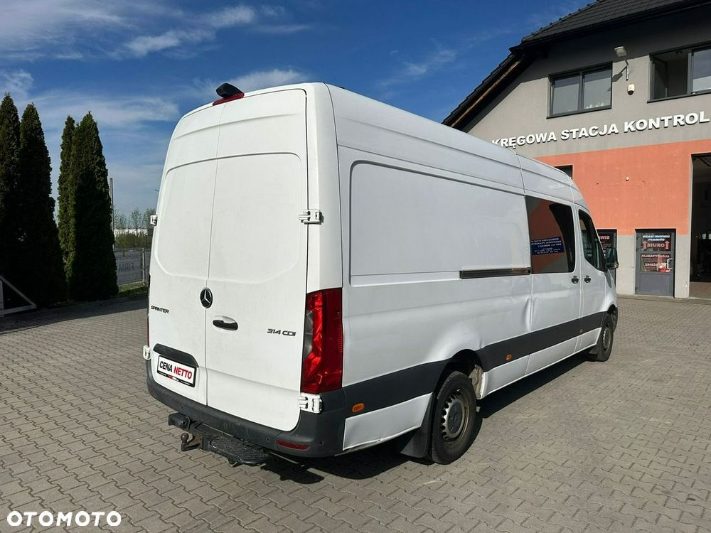 Mercedes-Benz Sprinter - 7