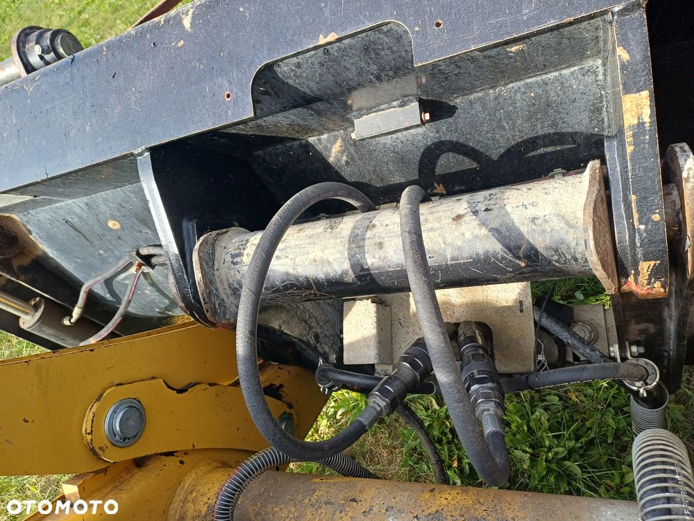 Caterpillar 432 - 23