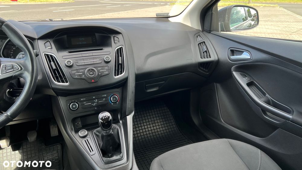 Ford Focus 1.6 Trend - 11
