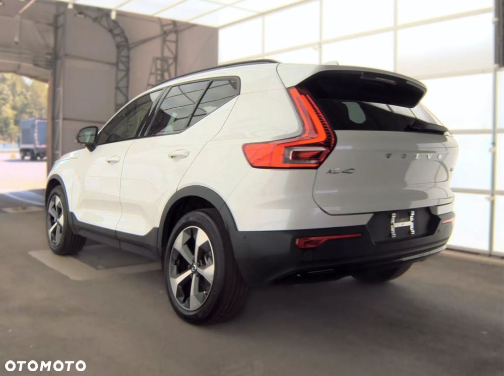 Volvo XC 40 - 7