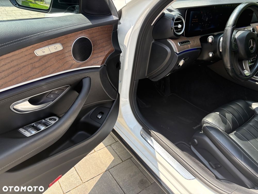 Mercedes-Benz Klasa E 220 d 9G-TRONIC AMG Line - 39