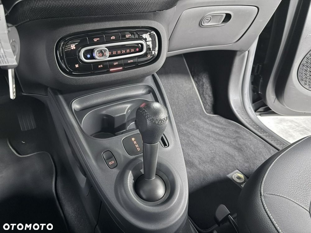 Smart Fortwo EQ prime edition nightsky - 24