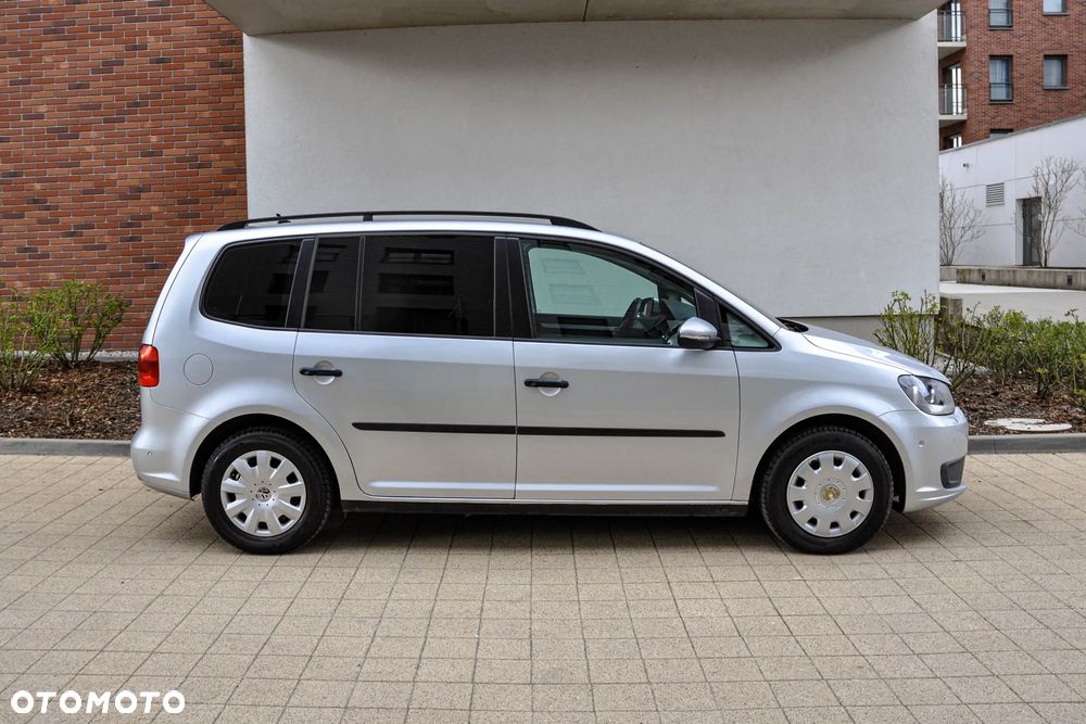 Volkswagen Touran - 5