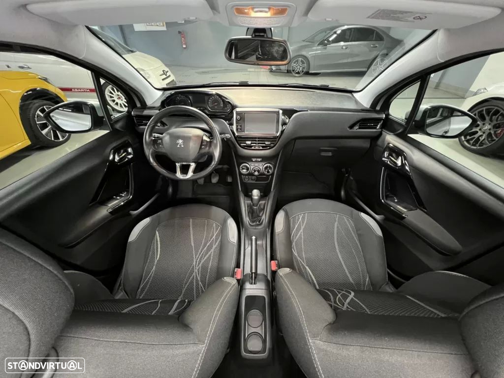 Peugeot 208 1.4 HDi Active - 4