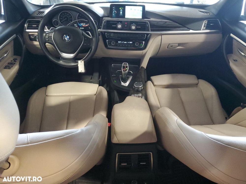 BMW Seria 3 330i xDrive Aut. - 8