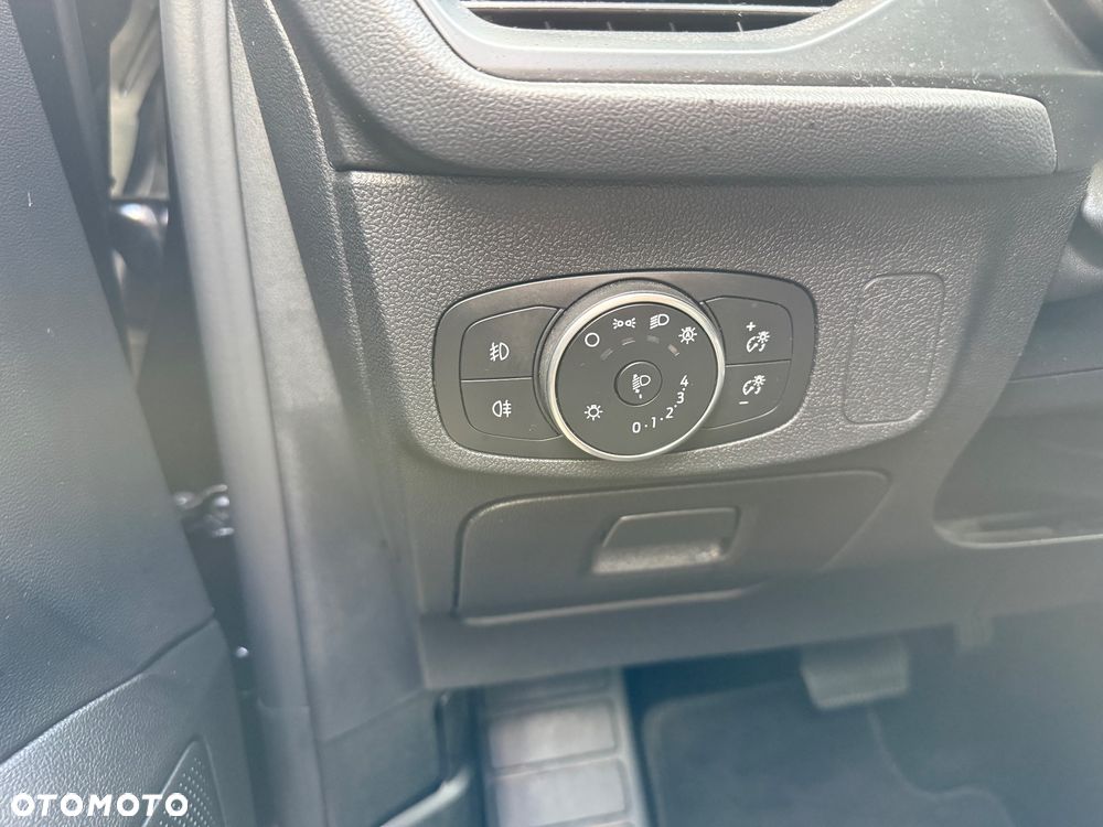 Ford Focus 1.5 EcoBlue Start-Stopp-System TITANIUM - 20
