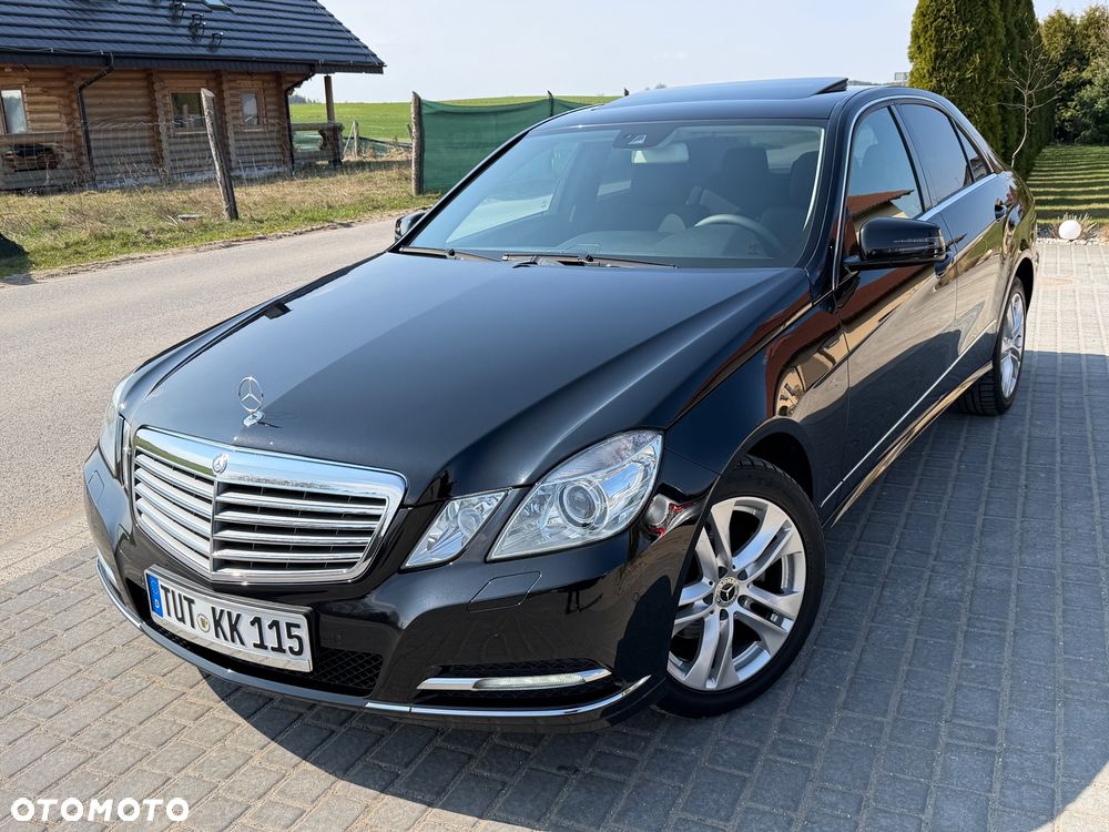 Mercedes-Benz Klasa E 200 CGI BlueEFFICIENCY 7G-TRONIC Elegance - 1