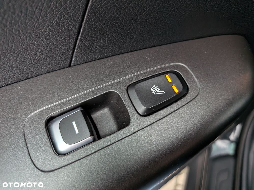 Kia Sportage 1.6 GDI 2WD Black Edition - 32