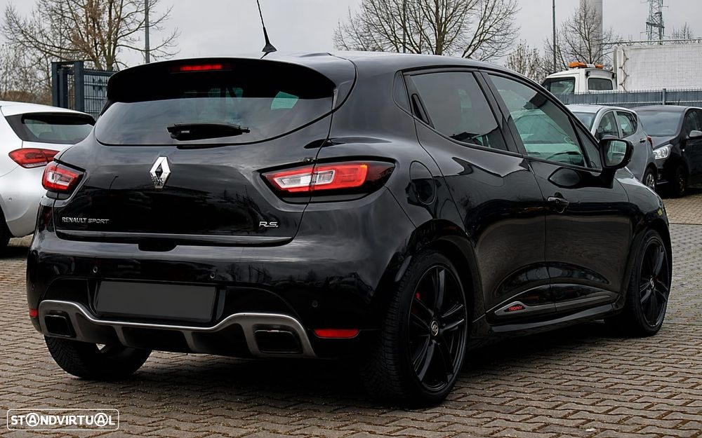 Renault Clio TCe 220 EDC R.S. Trophy - 4