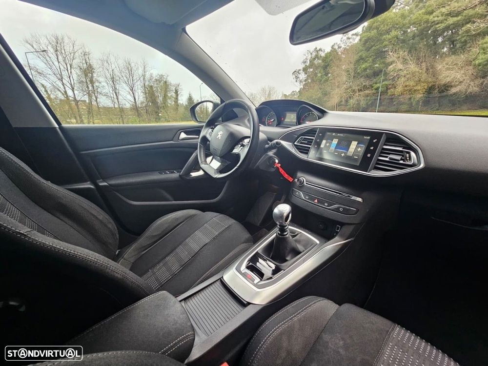 Peugeot 308 SW 1.6 BlueHDi Active J17 - 23