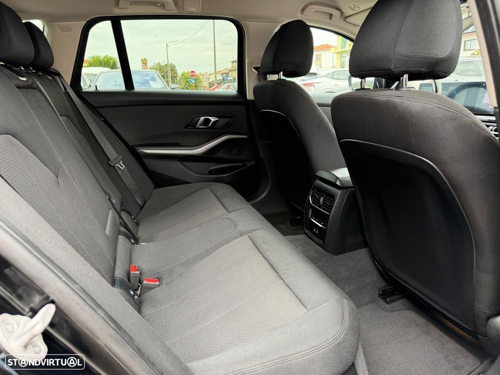 BMW 320 e Auto - 17