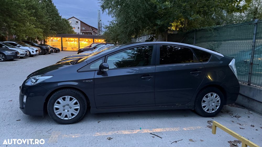 Toyota Prius - 9