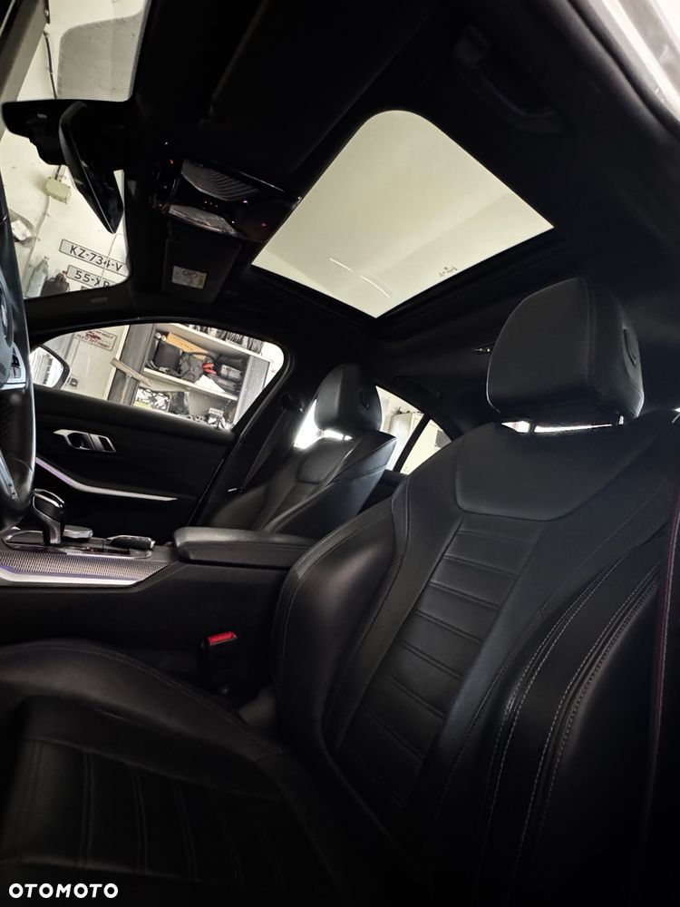 BMW Seria 3 330i M Sport sport - 11