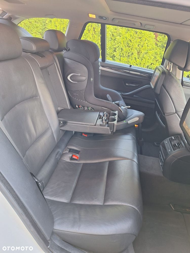 BMW Seria 5 530d Sport-Aut - 22