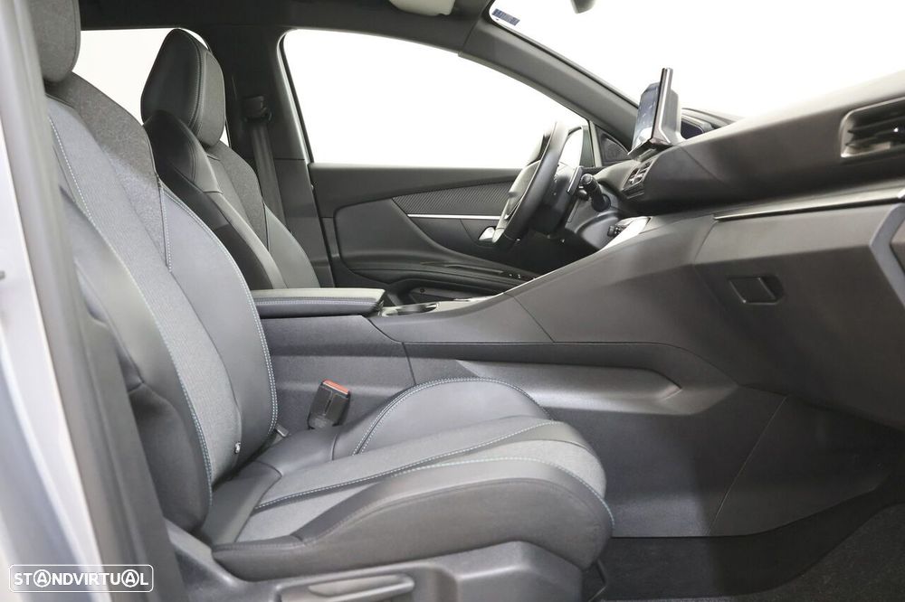 Peugeot 3008 1.6 Hybrid Allure Pack e-EAT8 - 8