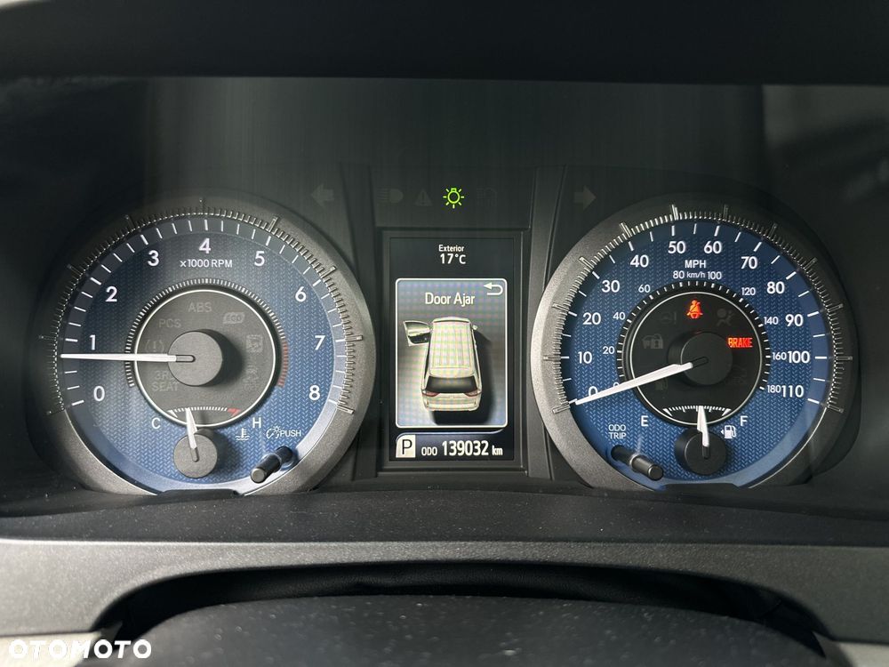 Toyota Sienna - 11