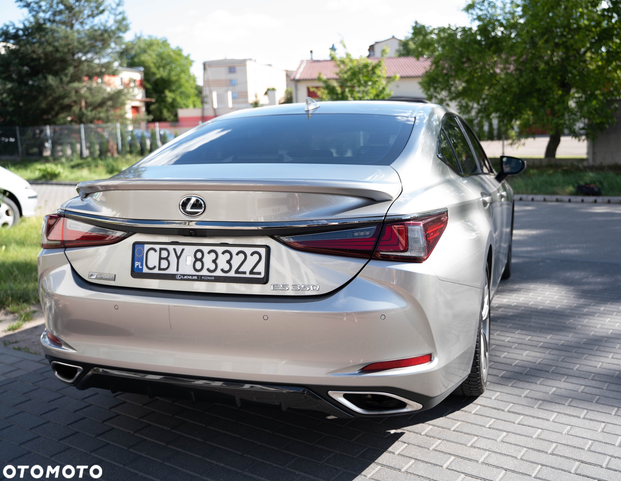 Lexus ES - 6