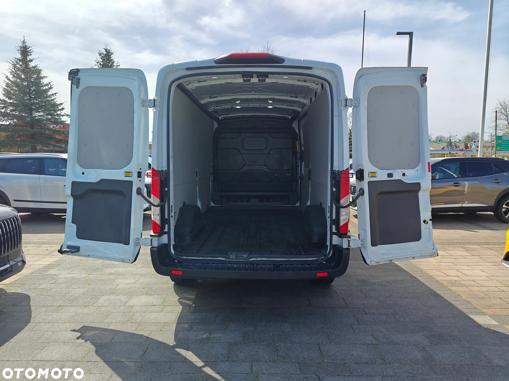 Ford Transit - 16