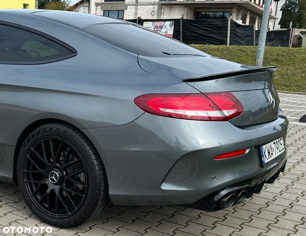 Mercedes-Benz Klasa C 250 9G-TRONIC - 25
