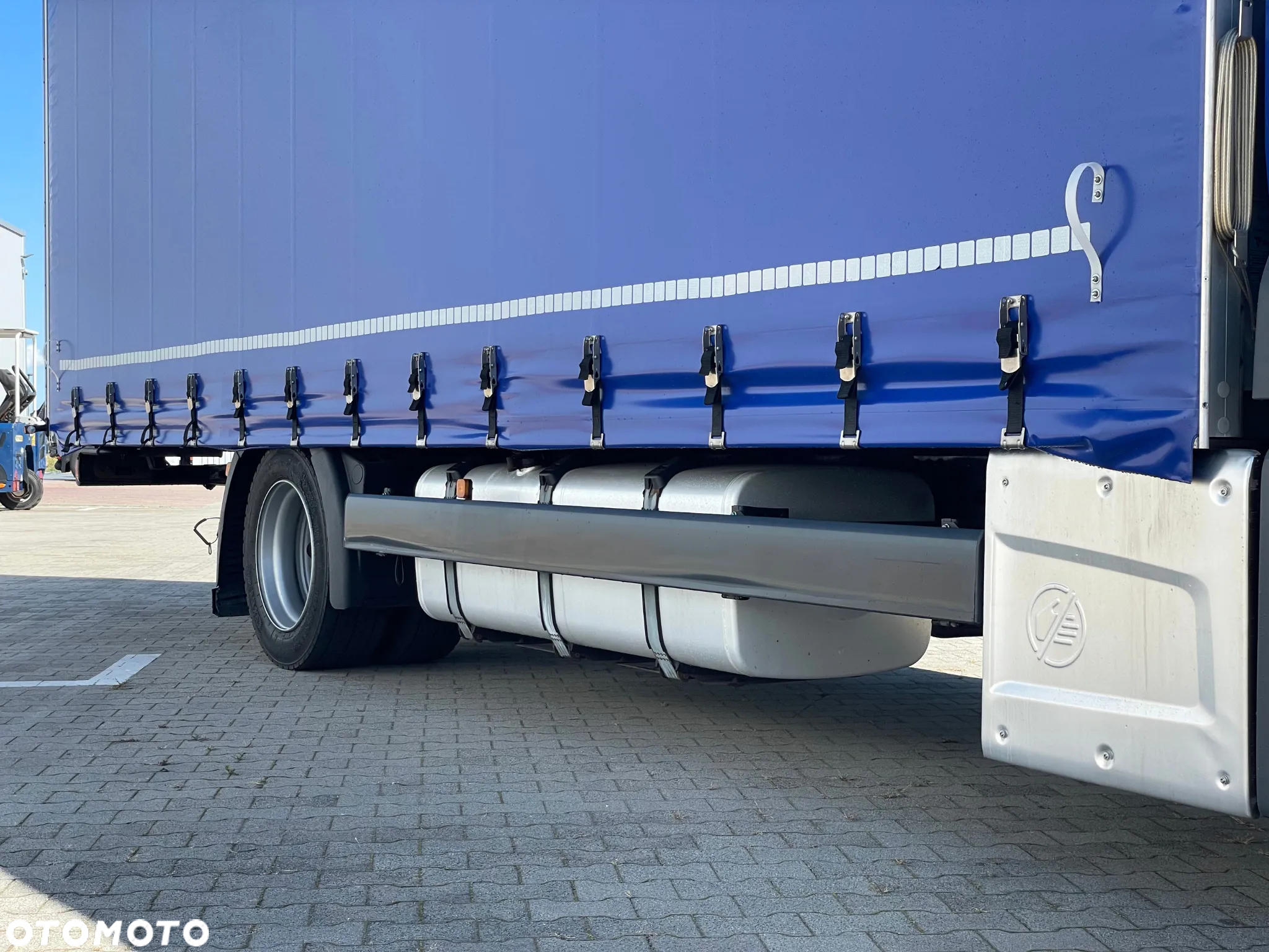 MAN TGX 18.420 / PRZEJAZDOWY / PRZESTRZENNY 60M3 / 7,75 M - 11