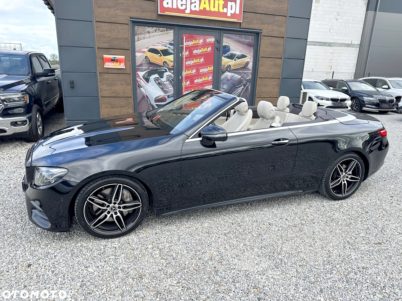 Mercedes-Benz Klasa E 300 Kabriolet 9G-TRONIC - 11