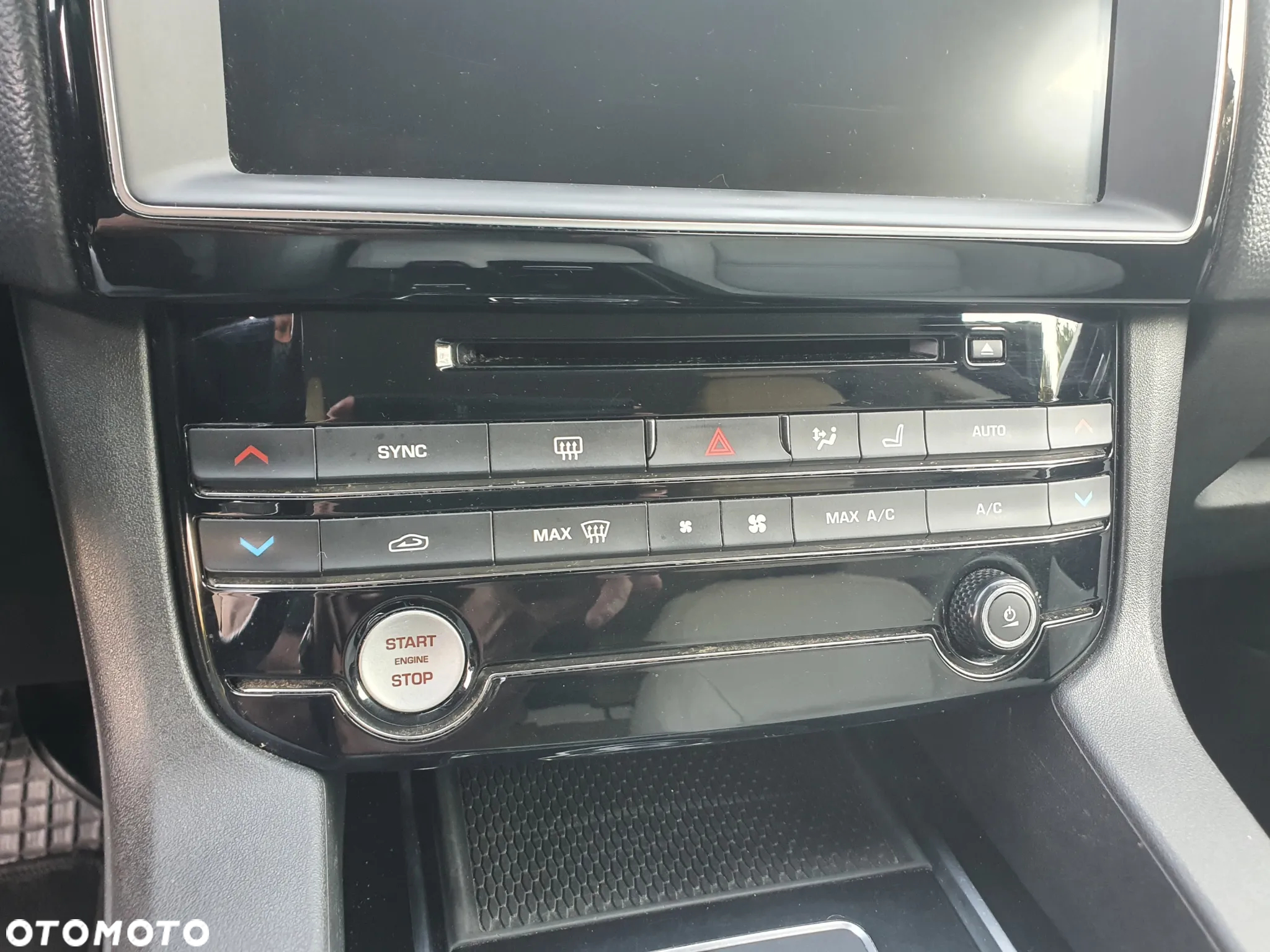Jaguar F-Pace 2.0 i4D AWD Portfolio - 29