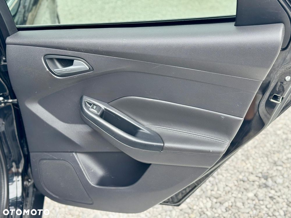 Ford Focus SW 1.6 TDCi DPF Titanium - 13