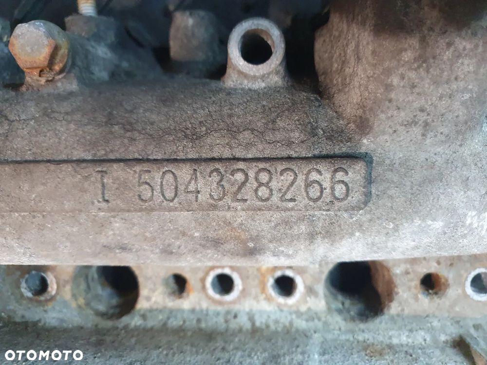 POKRYWA ZAWORÓW WAŁKI BOXER IVECO FIAT DUCATO 3 III 3.0 JTD 2006- 504328266 - 2