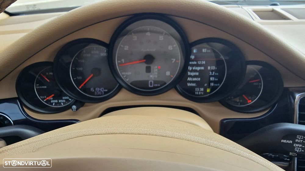Porsche Panamera S Hybrid - 13