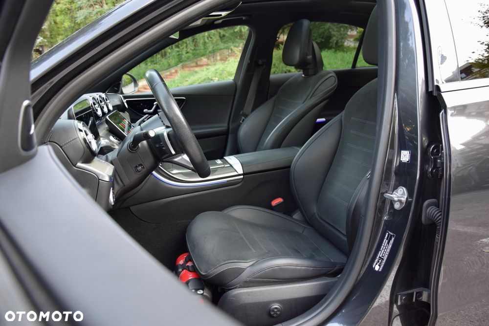 Mercedes-Benz Klasa C 300 e PHEV 4-Matic AMG - 15