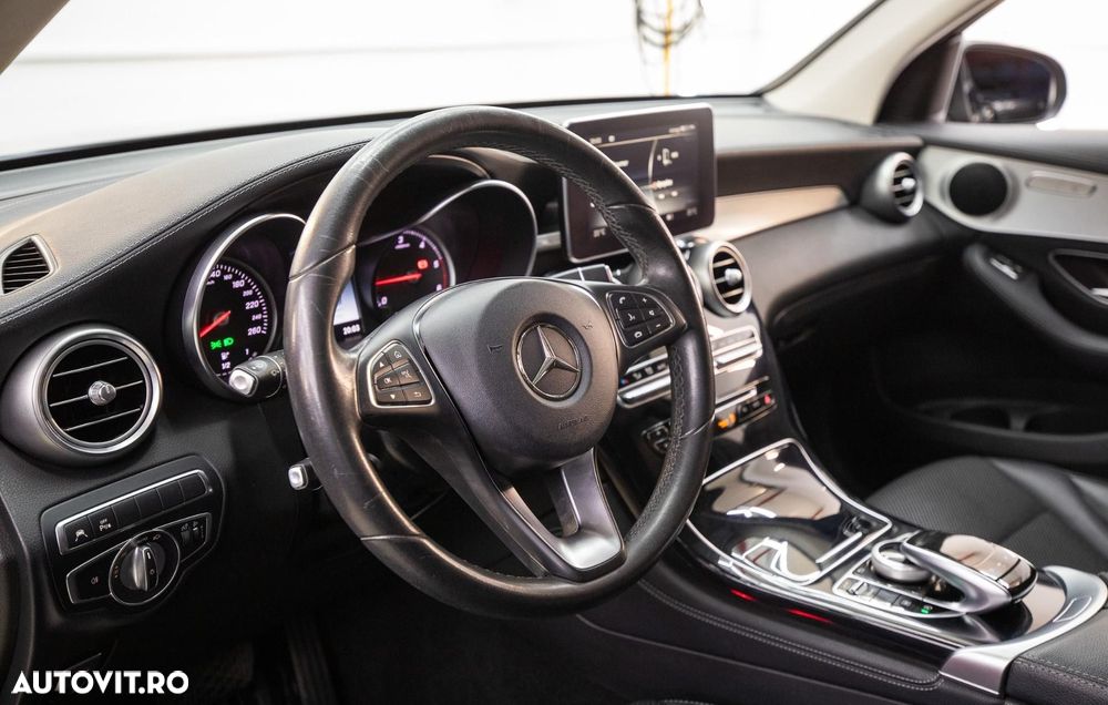 Mercedes-Benz GLC - 17