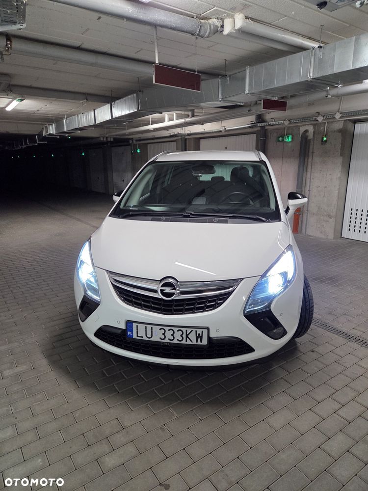 Opel Zafira - 2