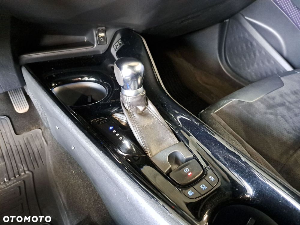 Toyota C-HR 1.8 Hybrid Dynamic - 28
