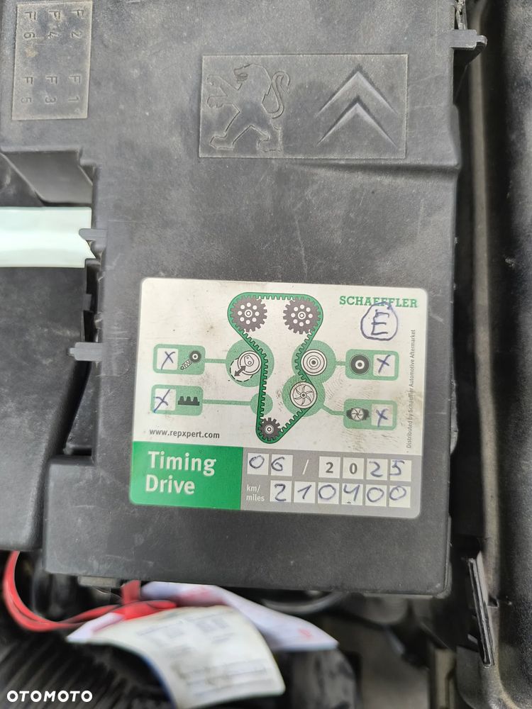 Peugeot 308 e-HDi FAP 110 Stop&Start Allure - 4