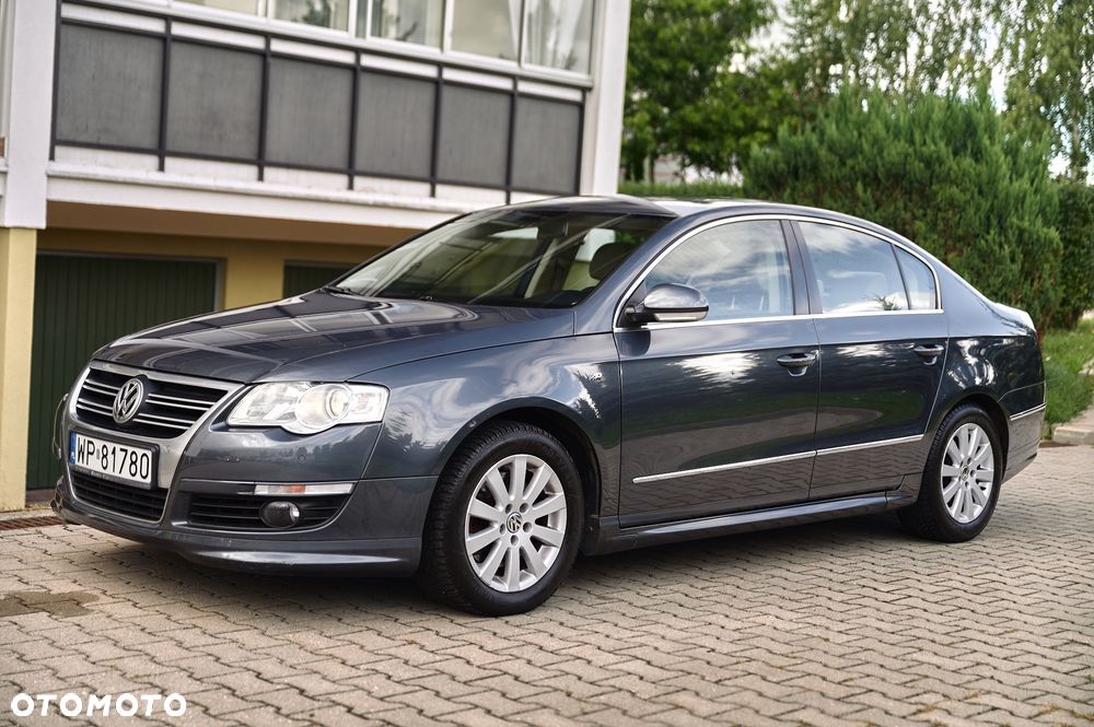 Volkswagen Passat - 14