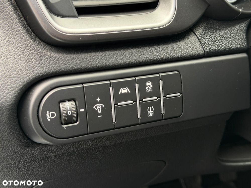 Kia Ceed 1.5 T-GDI M - 13