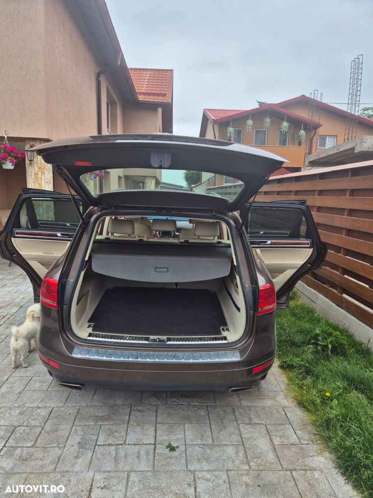 Volkswagen Touareg - 2