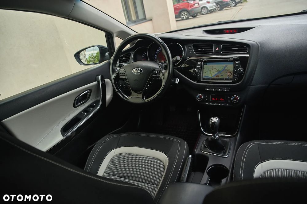 Kia Ceed 1.6 CRDi Business Line - 38