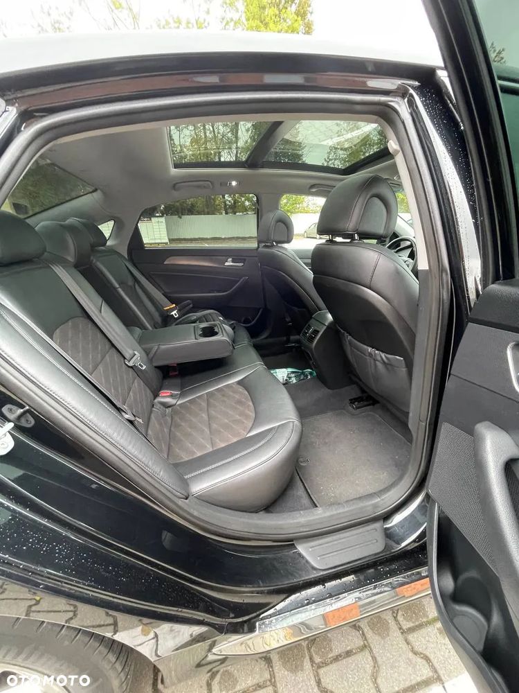 Hyundai Sonata 2.4 SE - 17