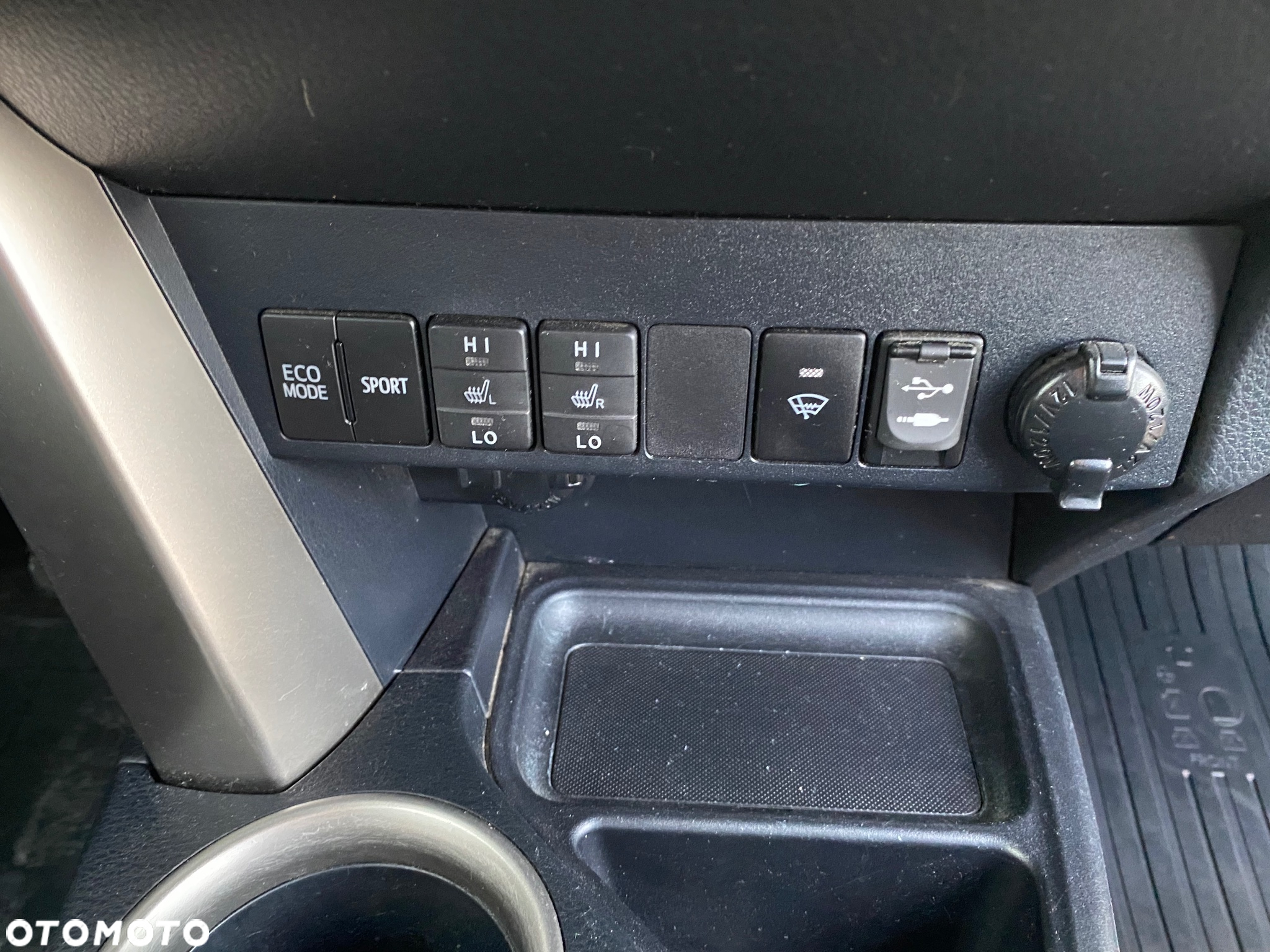 Toyota RAV4 2.0 4x4 Start&Stop CVT Executive - 37