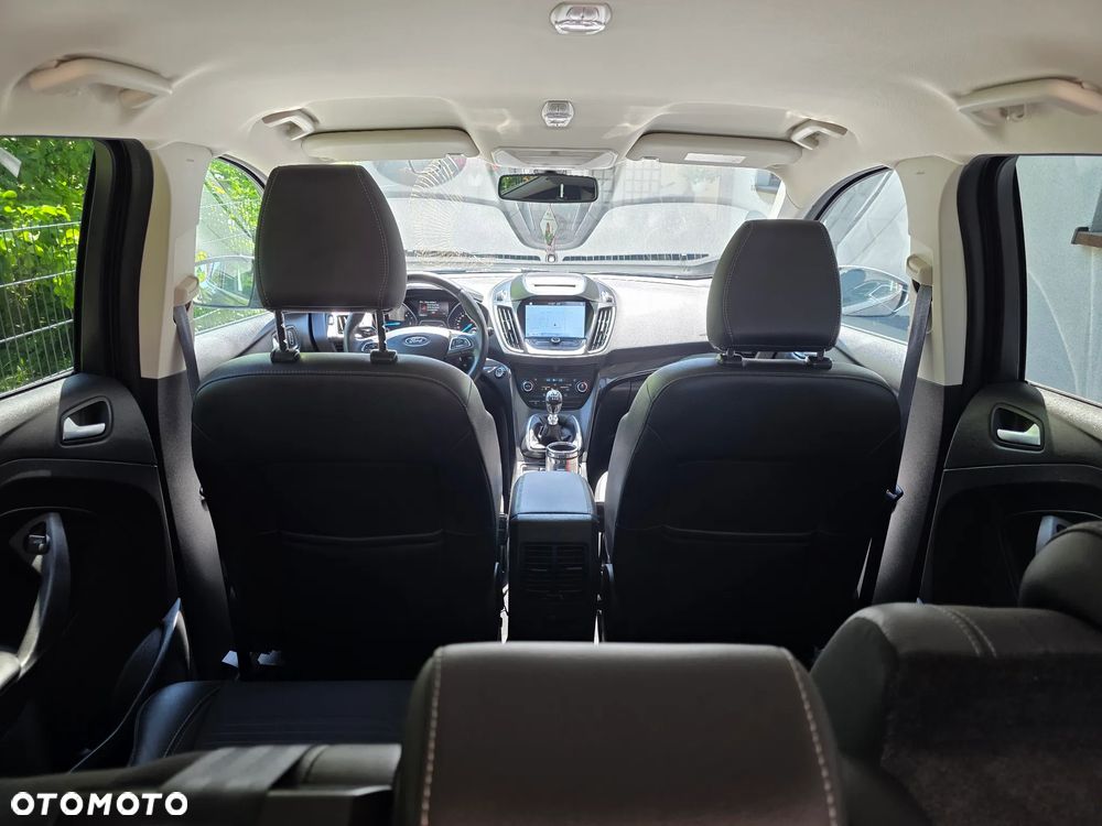 Ford Kuga 2.0 TDCi 2x4 Titanium - 11