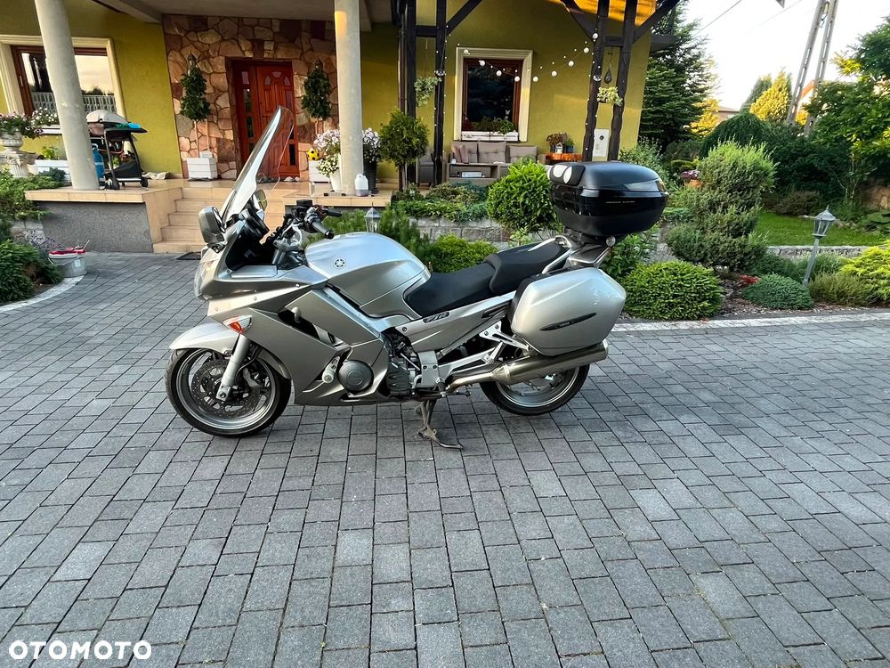 Yamaha FJR - 9