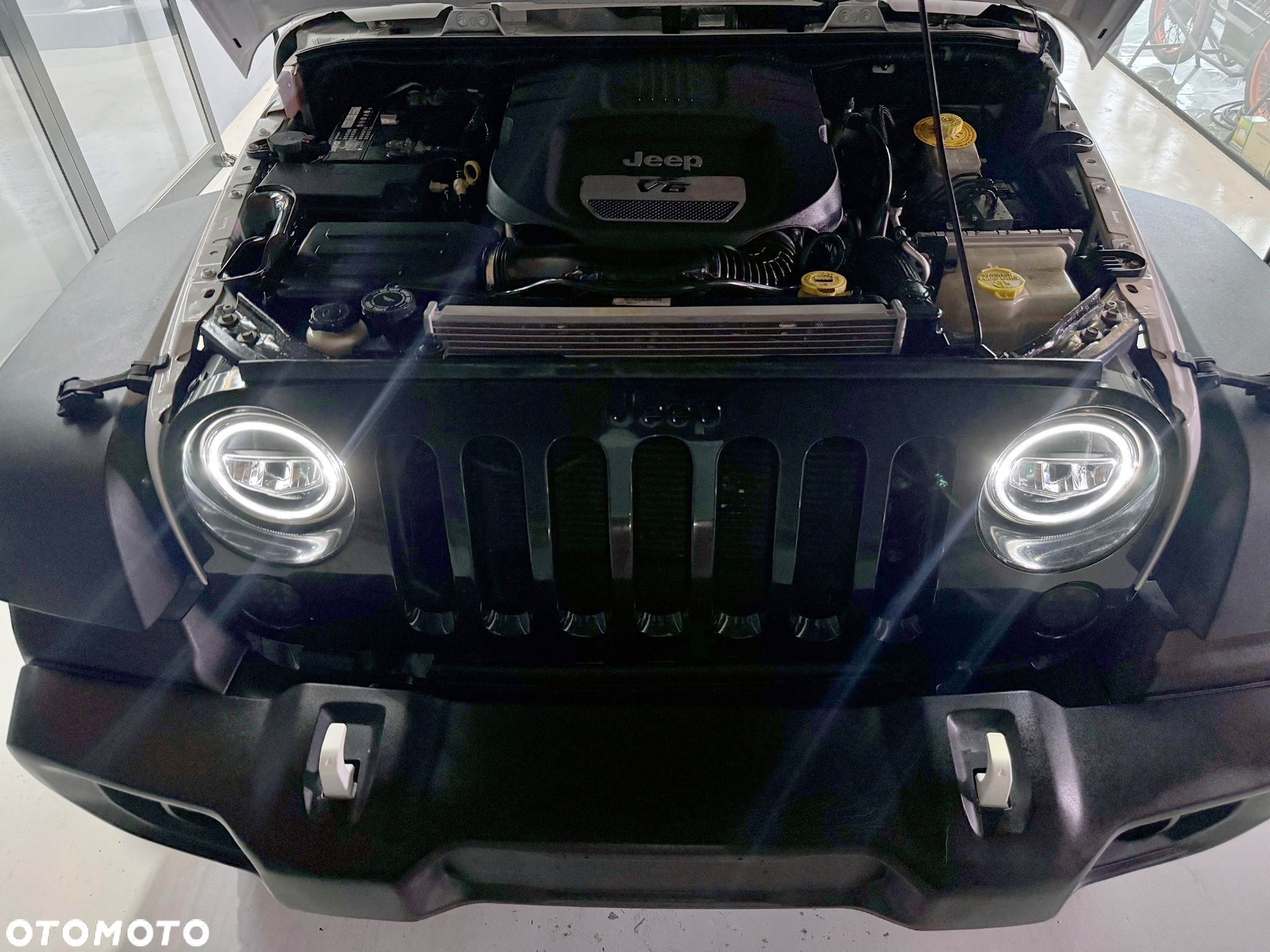 Jeep Wrangler 3.6 Unlim Black Edition II - 20