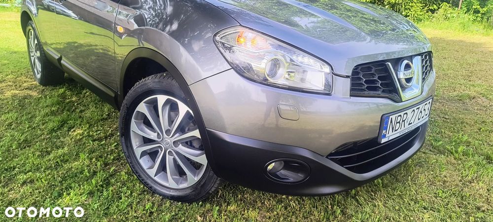 Nissan Qashqai 2.0 dCi 4x4 Tekna Premium - 2