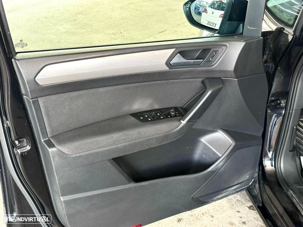 VW Touran 1.6 TDI Highline - 10