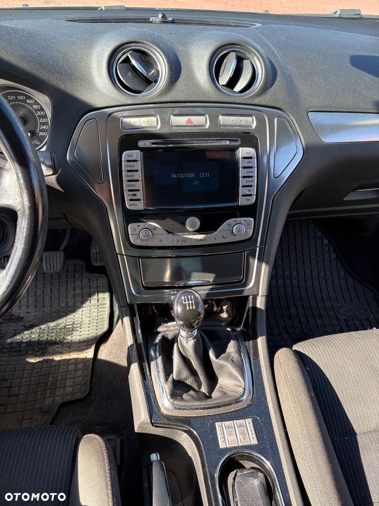Ford Mondeo - 18