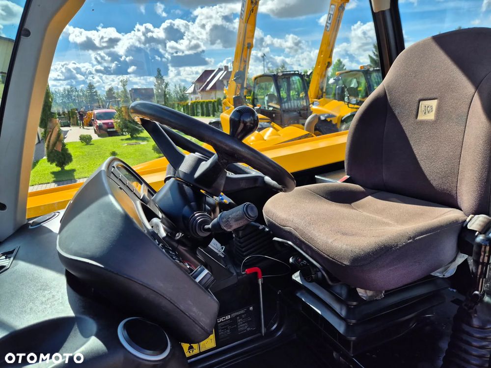 JCB 531-70 - 12