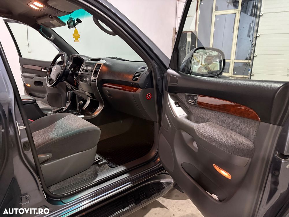 Toyota Land Cruiser 3.0 TD-4D Aut Executive - 11