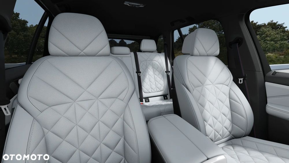 BMW X5 xDrive40i - 12